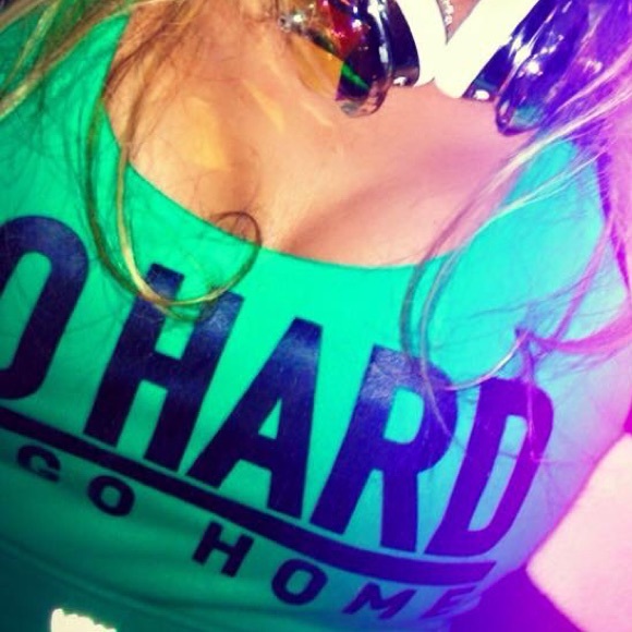 💚Y2K RARE to find Victoria Secret sport bra size L💚vintage - Picture 2 of 6